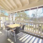 Klassik Appartement mit 1 Schlafzimmer und Balkon im Obergeschoss 266